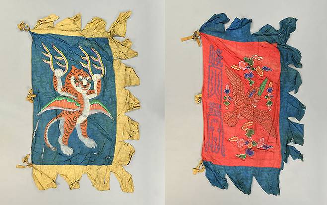 보존처리 지원 대상 의장기 중 호기(왼쪽)와 주작기. 사진 | 라이엇 게임즈