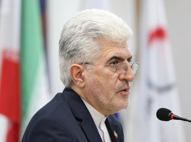 1일 서울 영등포구 서민민생대책위원회에서 열린 이란 전쟁의 진실과 호르무즈해협 봉쇄에 관한 토론회에서 사이드 쿠제치 주한이란대사가 인사말을 하고 있다. 연합뉴스