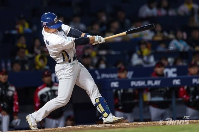 14일 KT전에서 절정의 타격감을 뽐낸 서호철. 사진=NC 제공