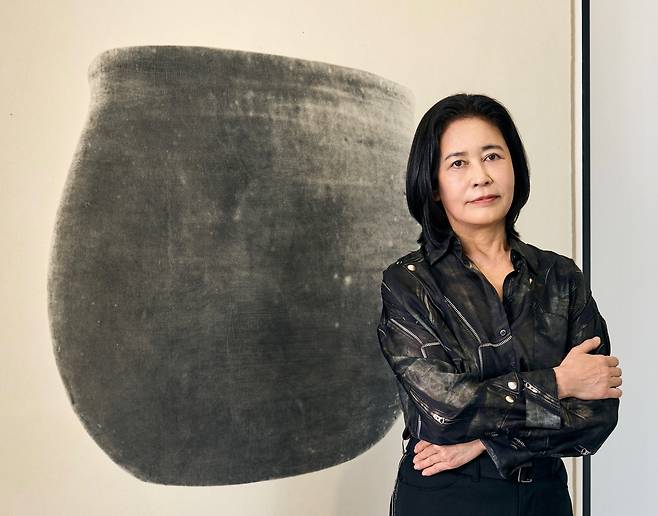 이정진 작가. [이정진. PKM 갤러리]