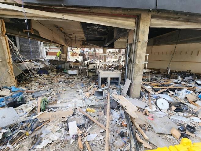 지난 13일 가스폭발 사고가 발생한 청주 흥덕구 봉명동의 한 식당. 남인우기자