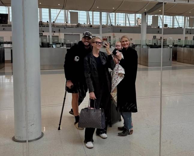 폰세의 가족 사진. /사진=폰세 와아프 엠마 폰세 SNS