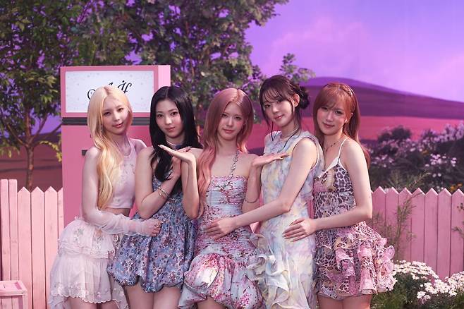 그룹 이프아이가 코첼라 무대를 향해 해외 시장을 정조준하고 돌아온다. 
사진 제공=하이헷엔터테인먼트