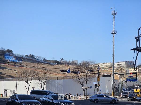 착공을 앞두고 공사가 멈춰진 상대원2구역 재개발 사업지/사진=미디어펜 서동영 기자