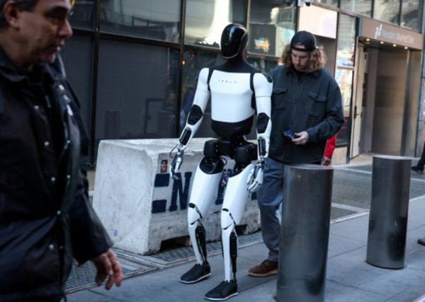 테슬라 옵티머스 /테슬라