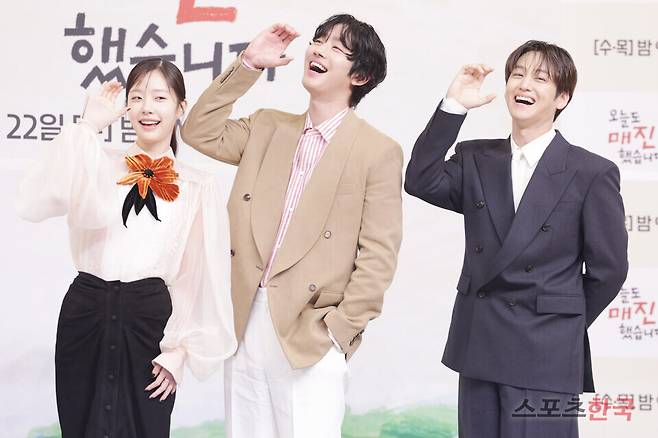 SBS 새 수목드라마 '오늘도 매진했습니다' 제작발표회에 참석한 채원빈, 안효섭, 김범. 2026.4.15 ⓒ이혜영 기자 lhy@hankooki.com