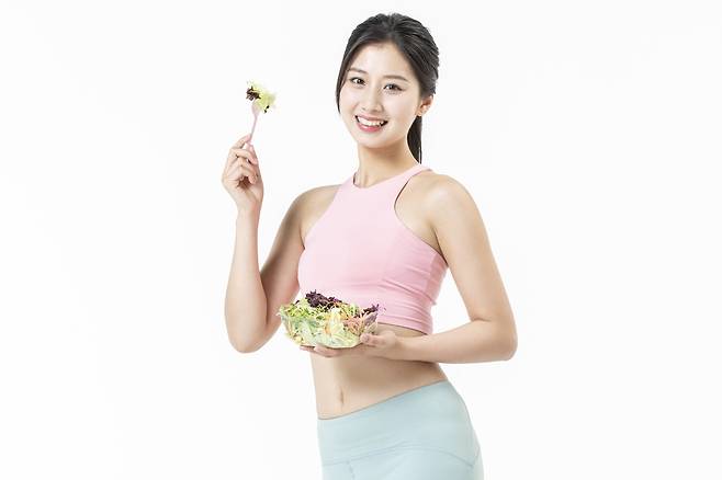 체형만으로는 드러나지 않지만 건강에는 적지 않은 영향을 줄 수 있어 관리가 필요하다./사진=클립아트코리아