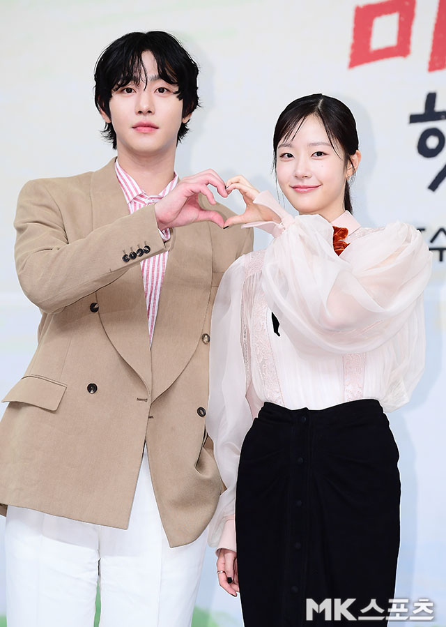 15일 오후 서울 목동 SBS에서 SBS 새 수목드라마 ‘오늘도 매진했습니다’의 제작발표회가 진행됐다. 이날 현장에는 안종연 감독, 안효섭, 채원빈, 김범 등이 참석했다. / 사진 = 김영구 기자