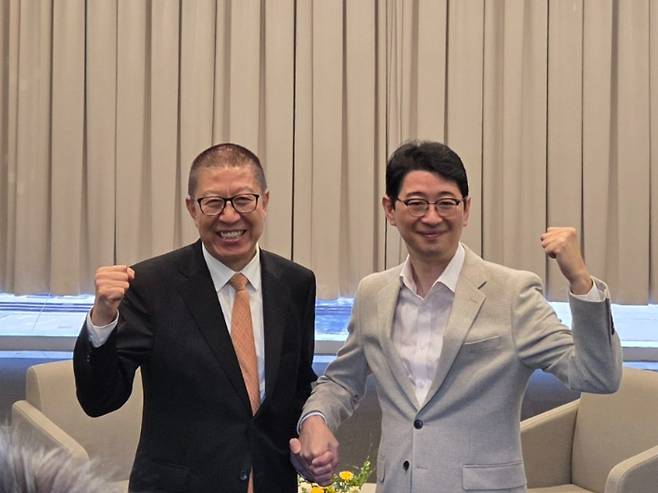 박형준 부산시장과 주진우 국민의힘 국회의원이 만나 '원팀' 체제의 선거를 공식화했다. 박형준 국민의힘 부산시장 후보 캠프 제공