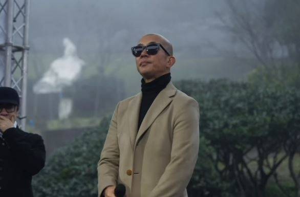 2일 대만 진바오산 추모공원에서 열린 고(故) 서희원 조각상 제막식에 참석한 구준엽. 구준엽 인스타그램 캡처