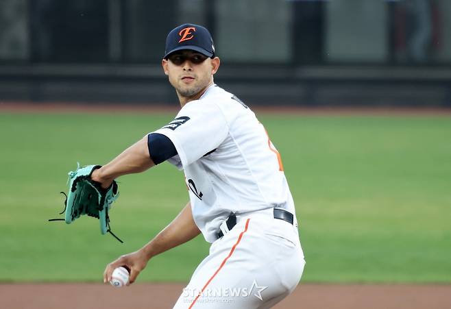 [한번에쓱] '1회초 타자일순에 7실점' 강판되는 에르난데스