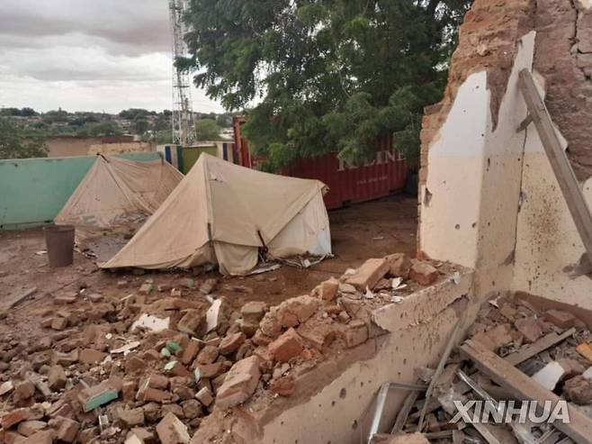 수단 북다르푸그주 주도 엘파시르의 부서진 보건 센터 [신화=연합뉴스 자료사진. 재판매 및 DB 금지]