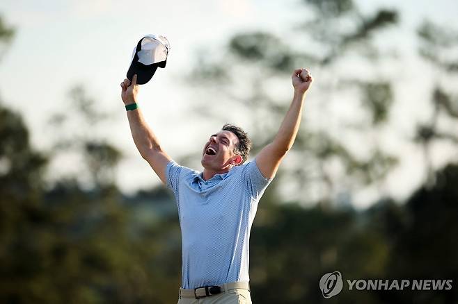 기뻐하는 매킬로이 [AFP=연합뉴스]