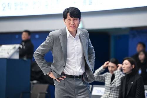 위성우 감독 [WKBL 제공. 재판매 및 DB 금지]