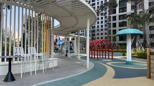 '철산자이 브리에르' 단지 내 놀이터와 연결된 길./성채리 인턴기자