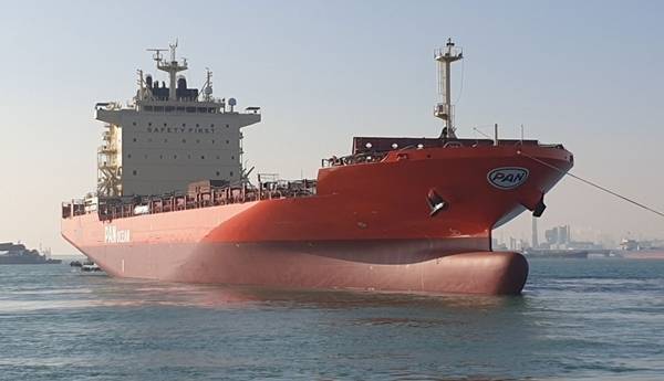 민관 합동 국내 기술로 건조한 한국형 자율운항선박 포스 싱가포르호./사진=KOMSA