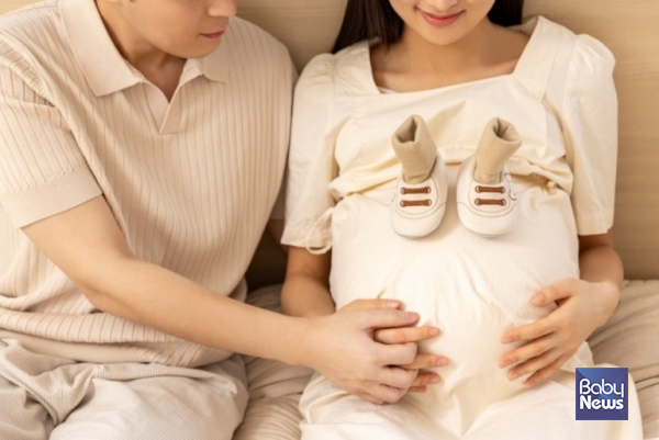 서울시에 거주하는 35세 이상 임산부라면 임신 기간 동안 발생한 외래 진료 및 검사비를 최대 50만 원까지 지원받을 수 있다. ⓒ베이비뉴스