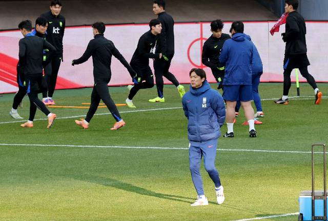 홍명보 감독과 선수들. 뉴시스