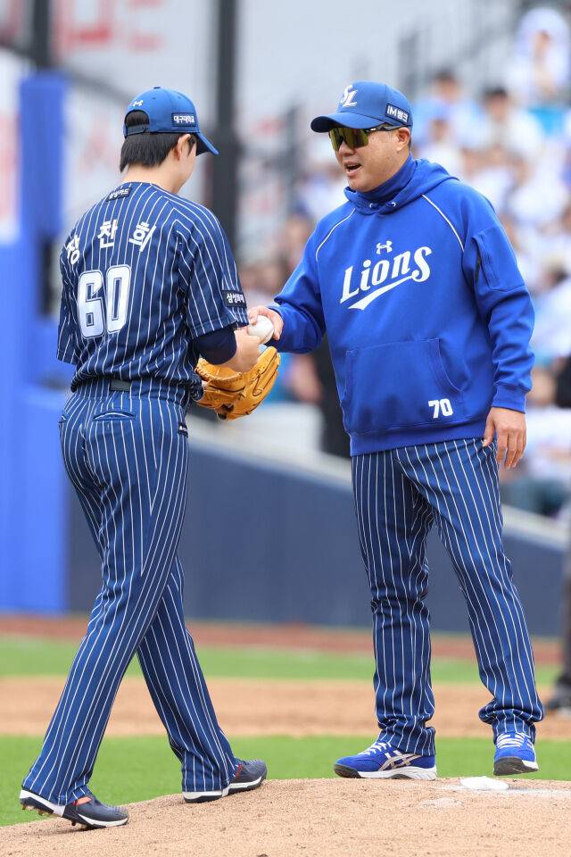 장찬희와 박진만 감독./삼성 라이온즈