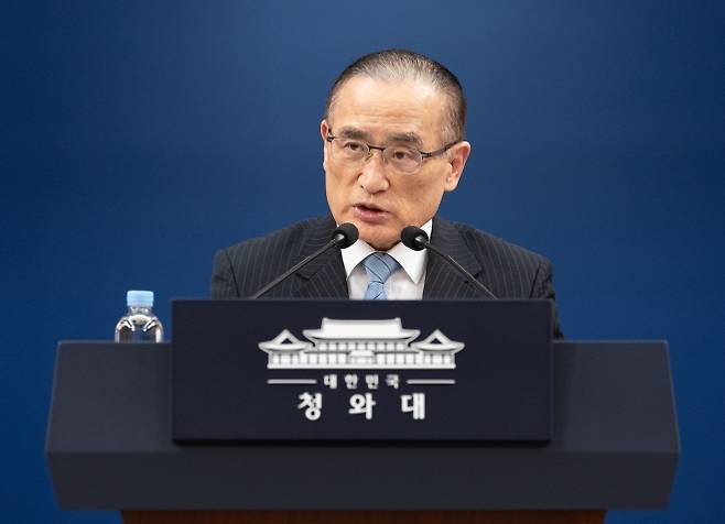 위성락 안보실장, 이재명 대통령 순방 브리핑 - 위성락 국가안보실장이 16일 청와대 기자회견장에서 이재명 대통령 순방 일정을 설명하고 있다. 연합뉴스