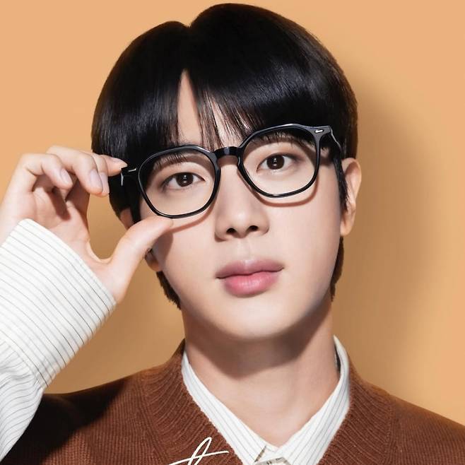 방탄소년단 진, 마이원픽 K팝 개인부문 111주 연속 1위..독보적 존재감