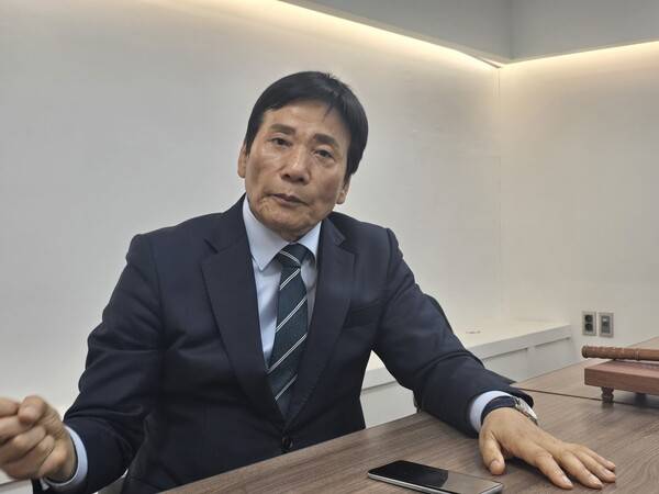 더불어민주당 김성태 달서구청장 예비후보가 지난 14일 대구 중구 민주당 대구시당에서 시민언론 민들레와 인터뷰를 하고 있다. 2026.4.16. 김민주 기자