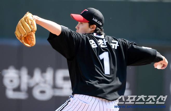 14일 부산 사직야구장에서 열린 KBO리그 롯데 자이언츠와 LG 트윈스의 시범경기. LG 임찬규가 역투하고 있다. 부산=박재만 기자 pjm@sportschosun.com/2026.03.14/