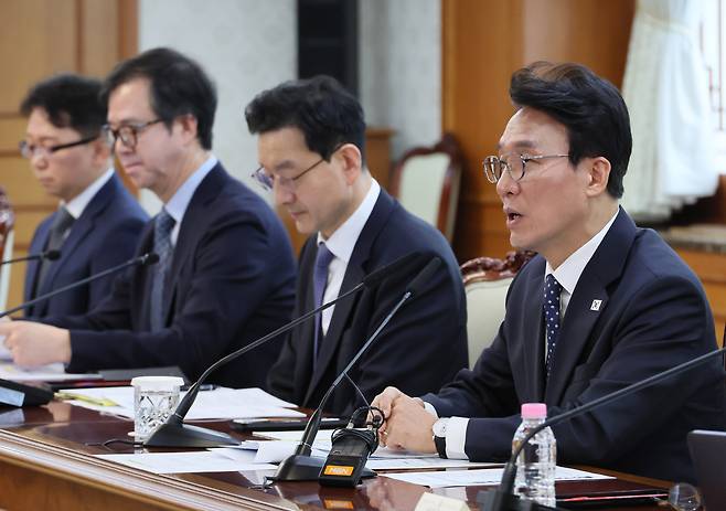 김민석 국무총리가 17일 서울 종로구 정부서울청사에서 열린 마약류 대응 관계장관회의에서 발언하고 있다. 연합뉴스