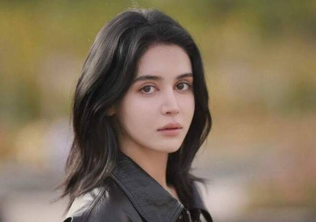 이란 모델 호다 니쿠. 호다 니쿠 인스타그램 캡처