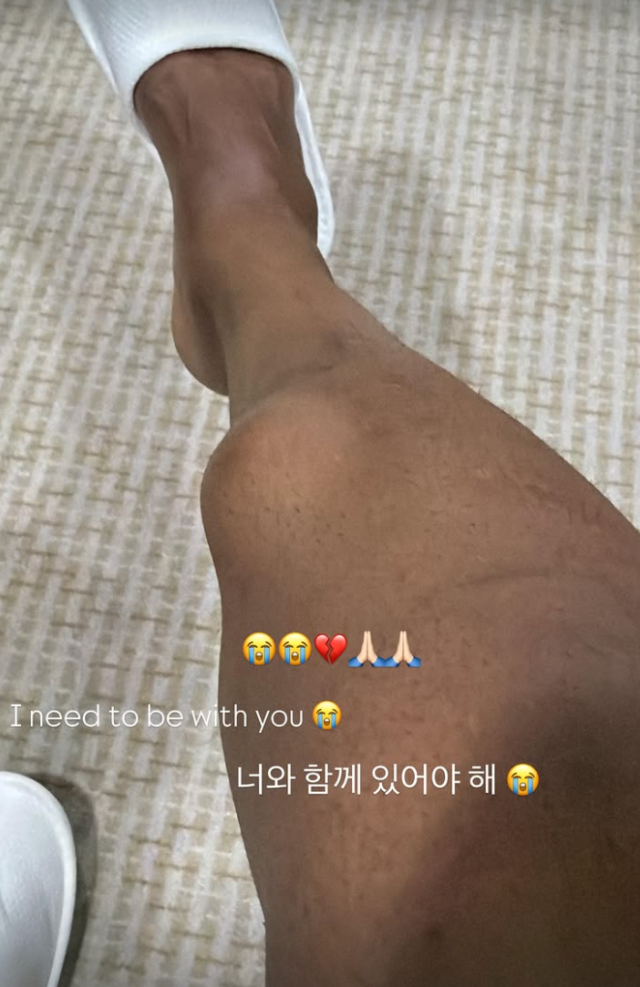 르윈 디아즈가 파울볼에 다리를 맞았다. 고통을 이겨내고 다음날 선발 출전, 9이닝을 모두 소화했다./디아즈 아내 SNS 캡처