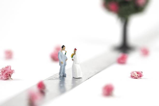 청년층 미혼율 상승과 결혼 비용 부담이 맞물리면서 경조사 문화가 구조적으로 변화하는 흐름이 나타나고 있다. 게티이미지