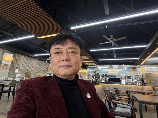 김종진 창조통닭 대표는 자영업자들이 안정적으로 운영할 수 있는 구조를 만들기 위해 지난해 9월 창업에 나섰다. 권영진 기자