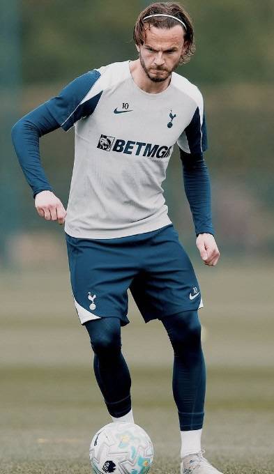 부상을 털고 돌아온 토트넘 매디슨   캡처=토트넘 구단 SNS