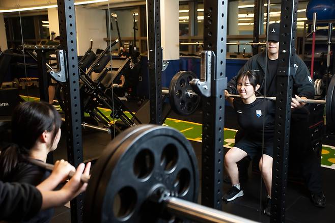 기초 체력 훈련을 하는 유승은 선수./김종연 영상미디어 객원기자