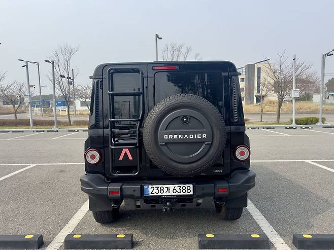 이네오스 그레나디어. 사진=김동찬 기자.