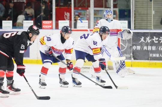 일본전에서 승부치기 끝에 1-2로 패한 한국 남자 아이스하키. / 사진=연합뉴스