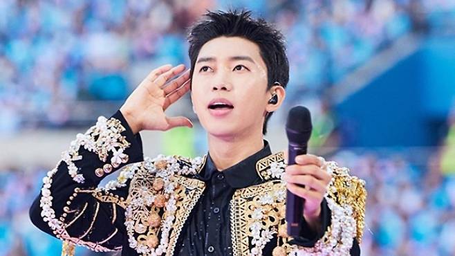 대형 시스템을 거부하고 단 하나의 브랜드에 집중해 일궈낸 초효율 경영의 실체다.&nbsp;물고기뮤직 제공