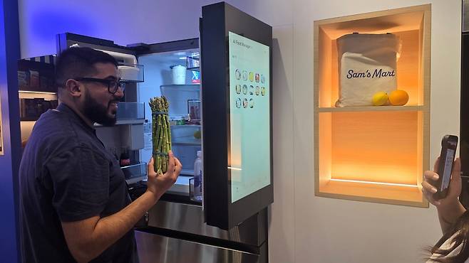 삼성전자가&nbsp;15일부터&nbsp;16일(현지 시간)&nbsp;양일간 미국에서&nbsp;가전 기술 세미나&nbsp;더 브리프 뉴욕을 열고&nbsp;AI&nbsp;기반의 차별화된 홈 라이프스타일을 소개했다. 삼성전자 제공