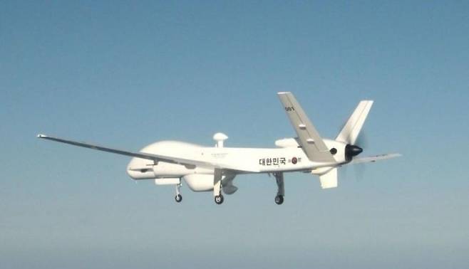 중고도정찰용무인항공기(MUAV) 시제기가 비행하는 모습. 사진 제공=방위사업청