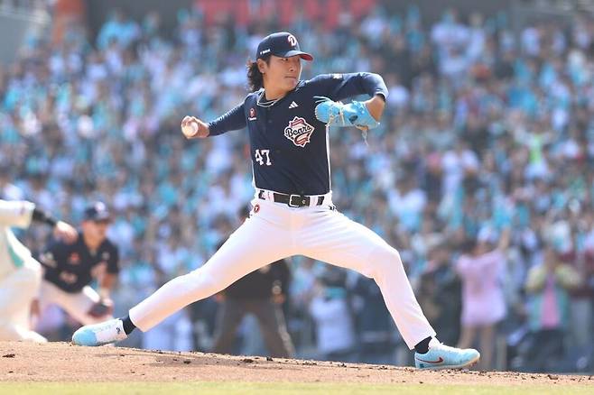 ▲ 곽빈은 16일 인천 SSG전에서 최고 158km의 강속구를 던지며 분전했다 ⓒ두산베어스