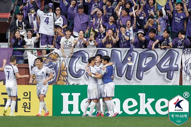 FC안양이 19일 열린 하나은행 K리그1 2026 포항 스틸러스전에서 1-0으로 승리했다. (한국프로축구연맹 제공)