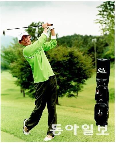 골프사업가 시절의 박철순의 모습.   동아일보 DB