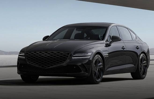 성공과 권위를 상징하는 블랙 컬러를 적용한 제네시스 G80 블랙 에디션 [사진출처=현대차]