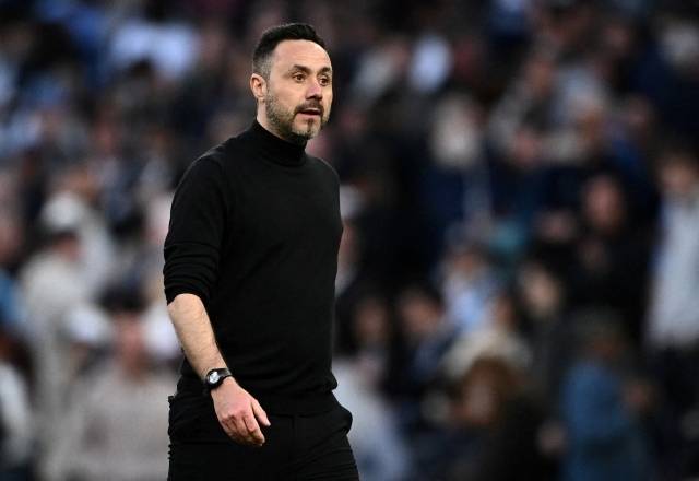 데 제르비는 “우리는 5연승을 할 수 있는 팀이다. 나는 우리 선수들을 믿고 있고 선수들도 나를 믿어야 한다. 과거를 생각해선 안 된다. 우리는 충분한 시간, 충분한 퀄리티를 가지고 있다. 나는 울거나 지나치게 부정적인 생각을 하는 사람을 좋아하지 않는다”고 말했다. 사진=REUTERS=연합뉴스