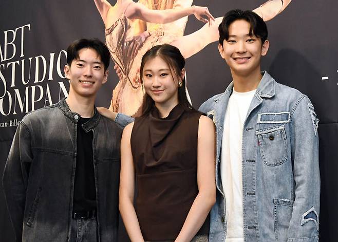 ABT 스튜디오 컴퍼니의 박건희(왼쪽부터), 박수하, 박윤재. 마포문화재단·아트앤아티스트 제공
