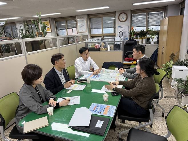 경찰과 지자체 협의 모습 [안산상록서 제공. 재판매 및 DB 금지]