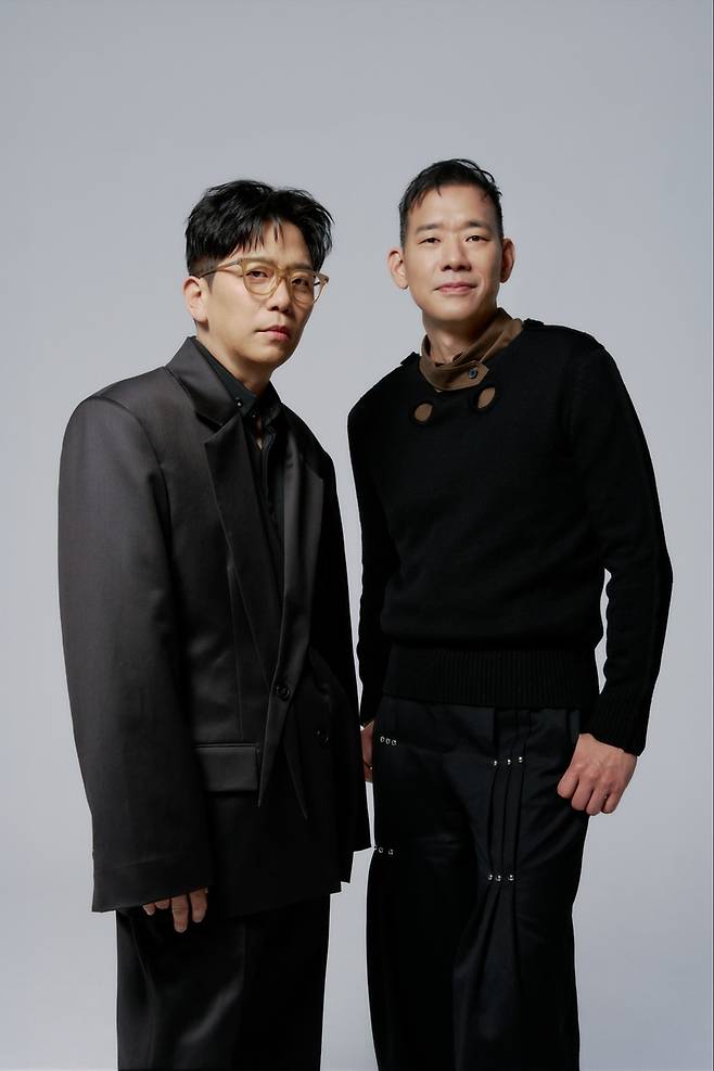 패닉의 이적(좌)과 김진표(우) [뮤직팜 엔터테인먼트 제공. 재판매 및 DB 금지]