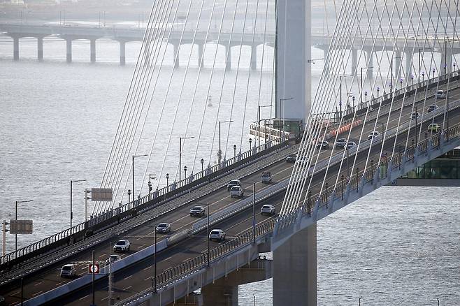 ▲ 청라하늘대교를 지나는 차량 모습. /사진제공=인천경제자유구역청