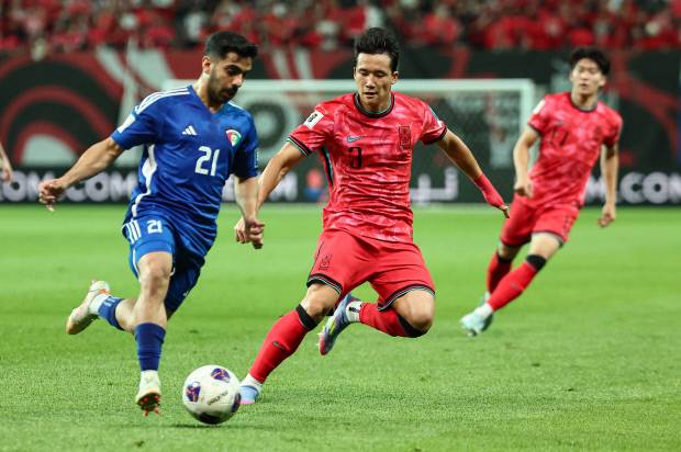 10일 오후 서울 마포구 상암동 서울월드컵경기장에서 열린 2026 국제축구연맹(FIFA) 북중미 월드컵 아시아 3차 예선 B조 10차전 대한민국과 쿠웨이트의 경기, 대한민국 이태석이 전방압박을 하고 있다.