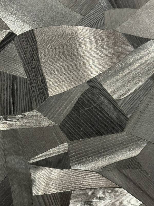 이배,&nbsp;&nbsp;캔버스에 숯 (2003) /최영은 기자